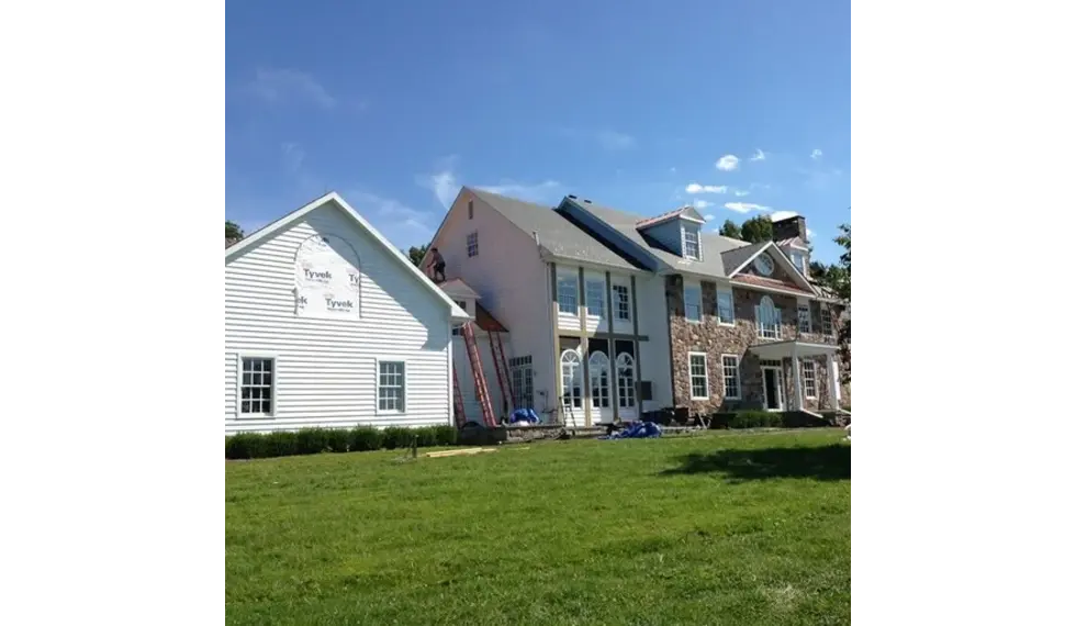 Vinyl vs Fiber Cement Siding: Which is Right for Your Home?