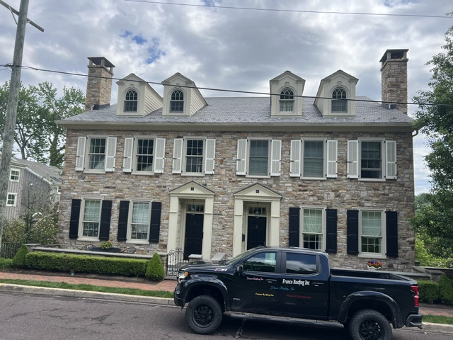 DaVinci synthetic slate roof on a New Hope, PA home along New Street